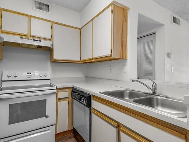 Apartment for rent in Hollywood, Florida