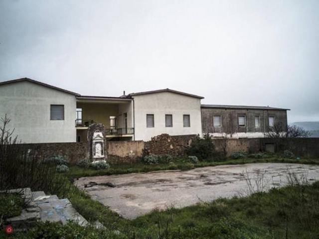 Locale Commerciale in vendita a Berchidda, Sardigna/Sardegna