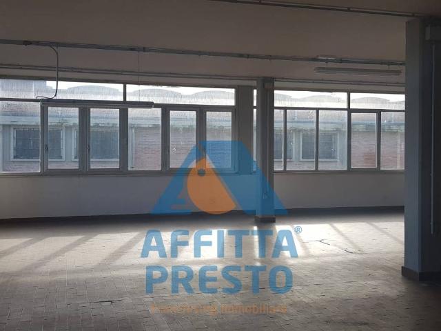 Locale Commerciale in affitto a Unione dei Comuni Circondario dell'Empolese Valdelsa, Cerreto Guidi