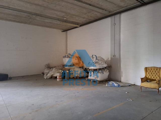 Locale Commerciale in affitto a Unione dei Comuni Circondario dell'Empolese Valdelsa, Empoli