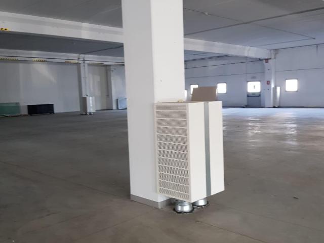 Locale Commerciale in affitto a Unione dei Comuni Circondario dell'Empolese Valdelsa, Empoli