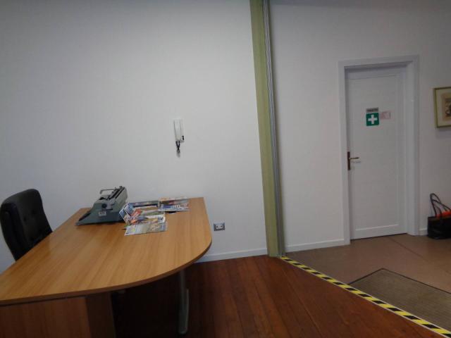 Locale Commerciale in affitto a Gambettola, Reggio Emilia