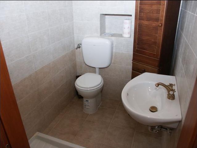 Locale Commerciale in vendita a Marche, Ascoli Piceno