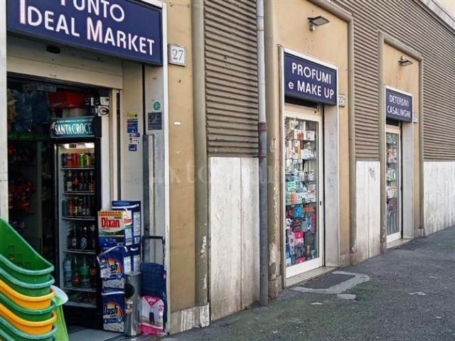 Locale Commerciale in vendita a Municipio Roma VII, Roma Capitale