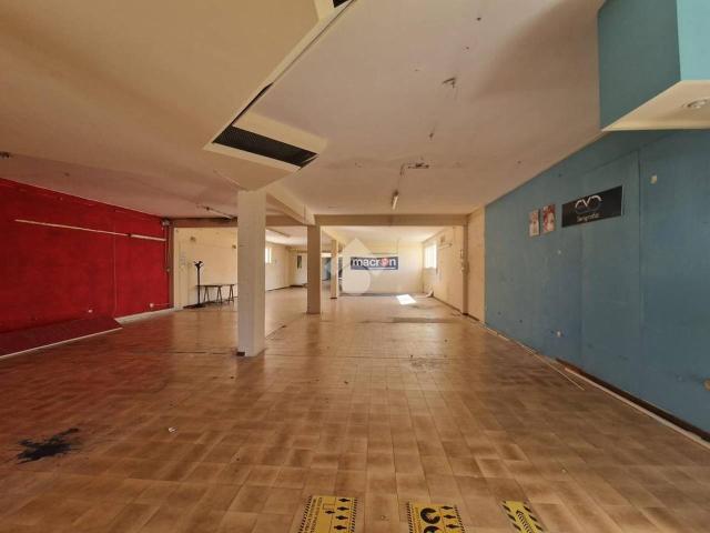 Locale Commerciale in affitto a Alcamo, Sicilia