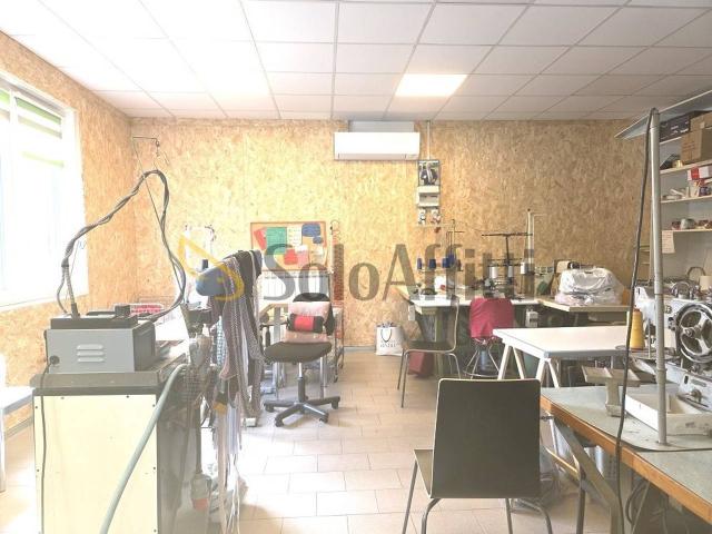 Locale Commerciale in affitto a San Francesco, Limbiate