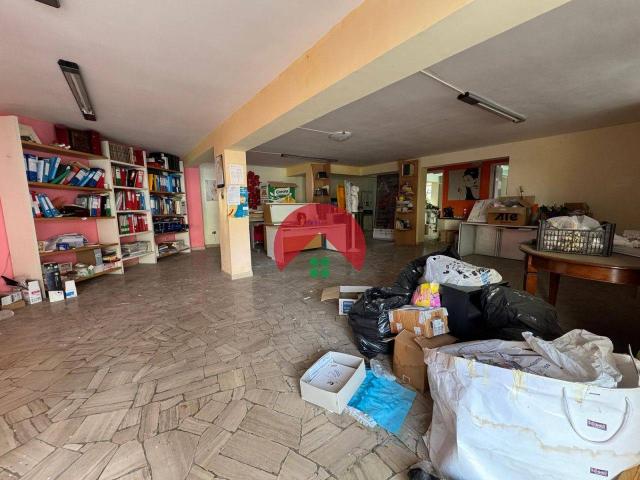 Locale Commerciale in affitto a Rione Spine Bianche, Matera