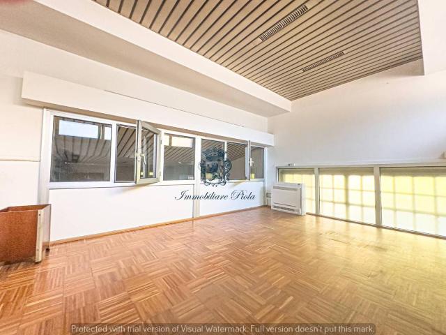 Locale Commerciale in affitto a Municipio 3, Milano