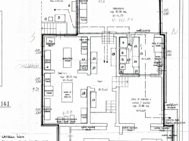 Locale Commerciale in affitto a Marche, Ancona