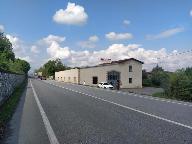 Locale Commerciale in vendita a Piemonte, Cuneo