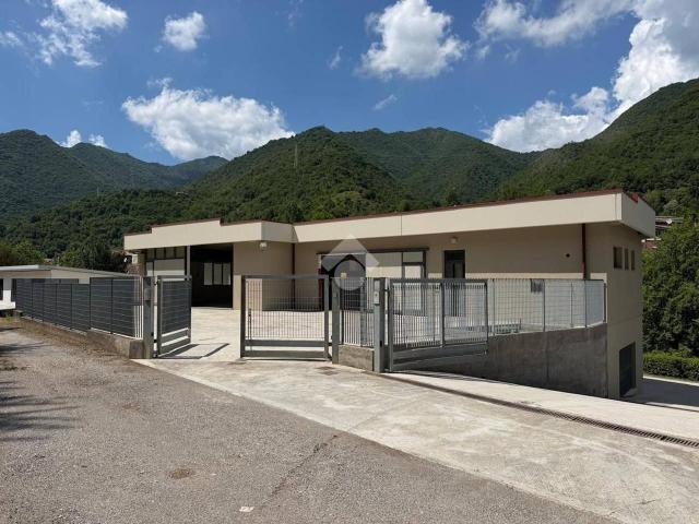 Locale Commerciale in vendita a Comunità montana della valle Trompia, Caino