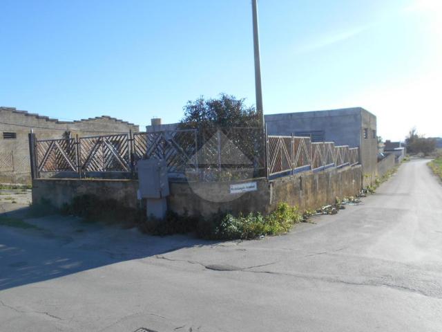 Locale Commerciale in vendita a Campobello Di Mazara, Sicilia