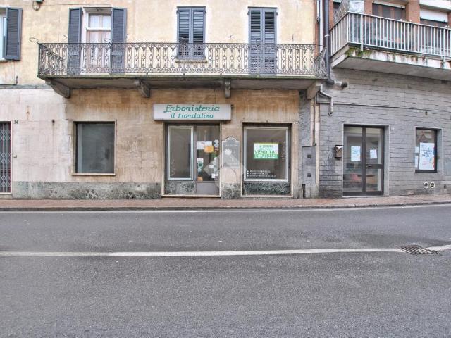 Locale Commerciale in vendita a Piemonte, Vercelli