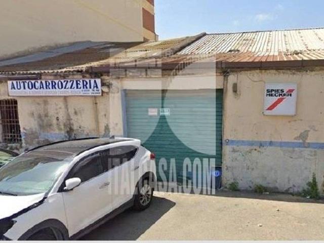 Locale Commerciale in vendita a Pastificio, Calabria
