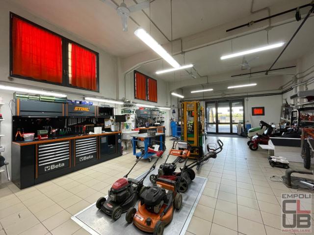 Locale Commerciale in vendita a Unione dei Comuni Circondario dell'Empolese Valdelsa, Empoli