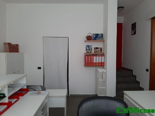 Locale Commerciale in vendita a Melzo, Lombardia