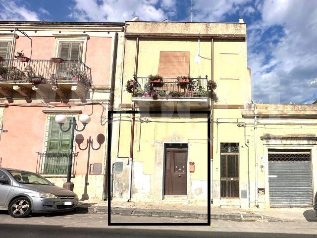 Locale Commerciale in vendita a Noto, Sicilia