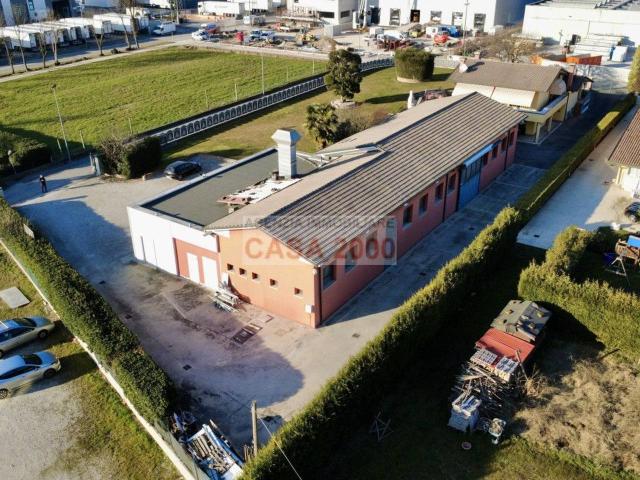 Locale Commerciale in vendita a Piombino Dese, Veneto