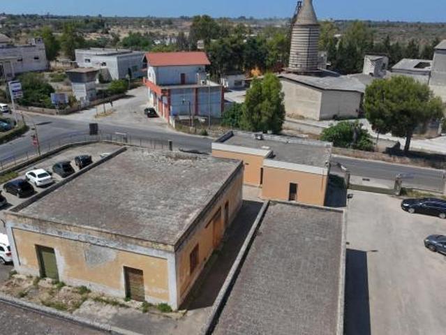 Capannone in vendita a Puglia, Lecce