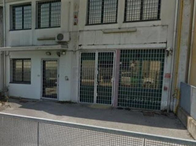 Locale Commerciale in vendita a Marola, Torri Di Quartesolo
