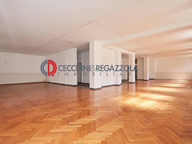 Ufficio in vendita a Municipio 2, Milano