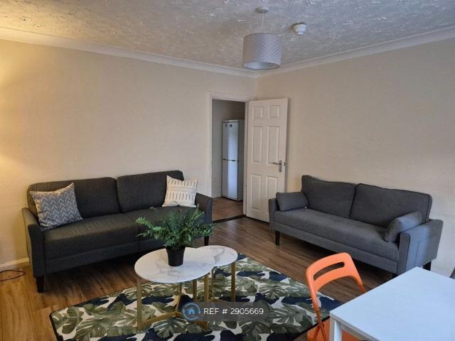 House for rent in Chesterton, Arbury