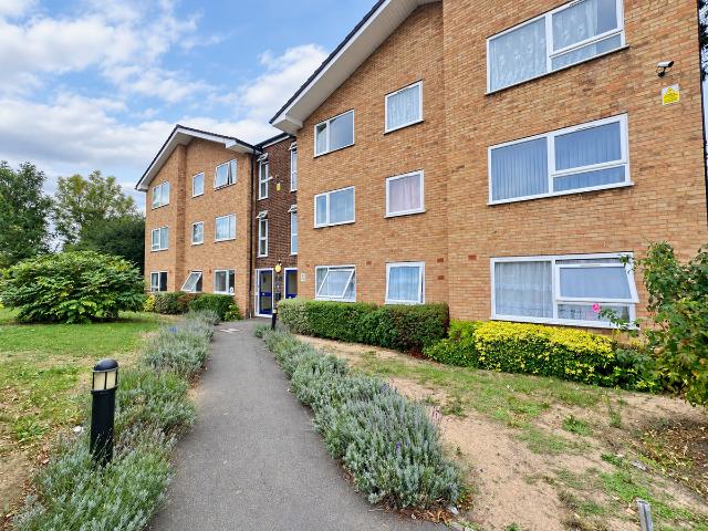 Apartment for rent in London Borough of Harrow, Greater London