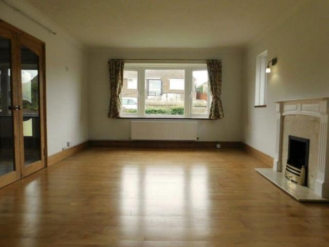 House for rent in Pebsham, Heathlands