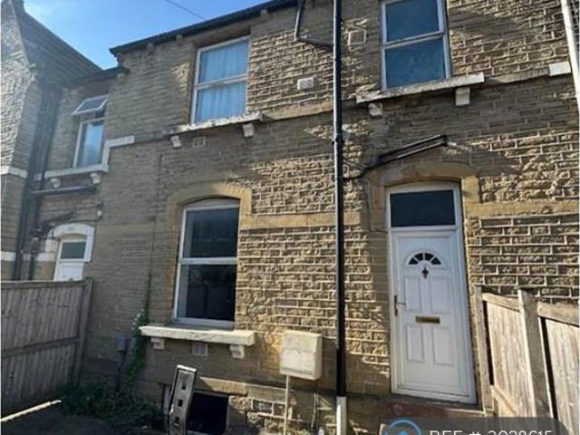 House for rent in Huddersfield, Kirklees
