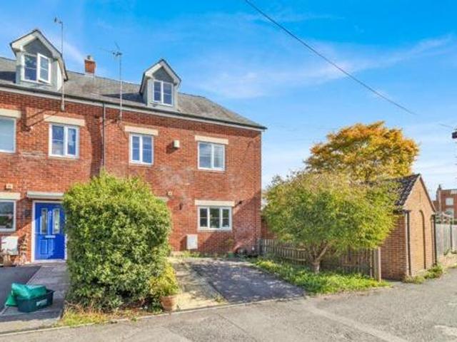 House for sale in Stonehouse, School House