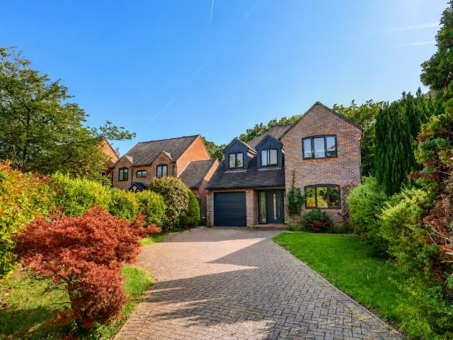 House for rent in Naphill, Buckinghamshire