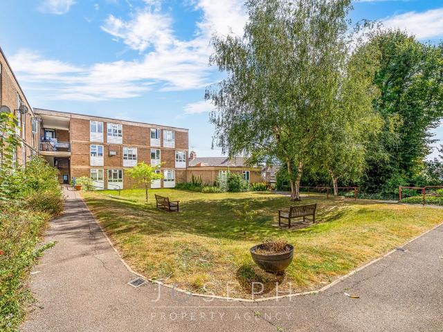 Apartment for rent in Key Street, Suffolk