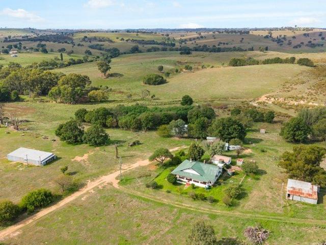 Cottage for sale in Crookwell, New South Wales