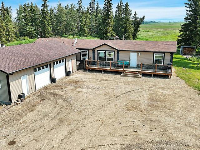 House for sale in Lacombe, Alberta