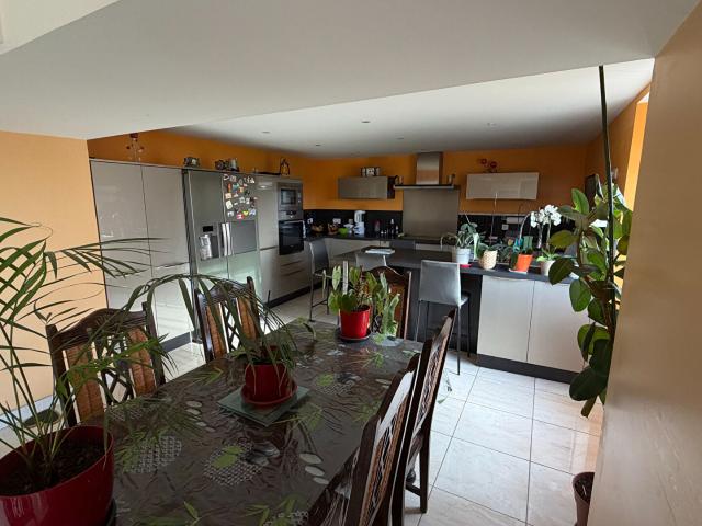 Maison vente à Castres, Lacroisille
