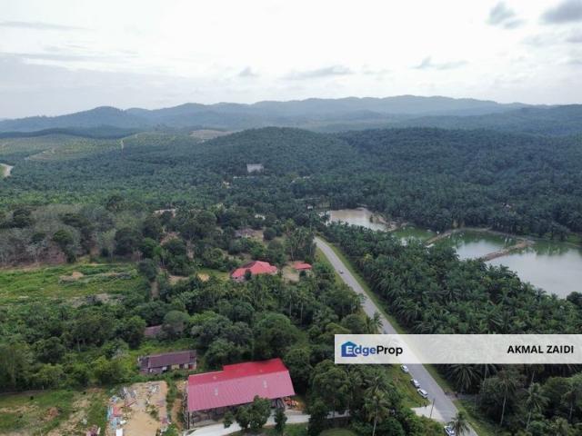 Shop for sale in Malaka