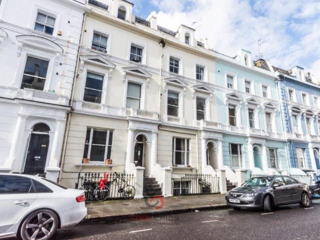 Apartment for rent in North Kensington, Greater London