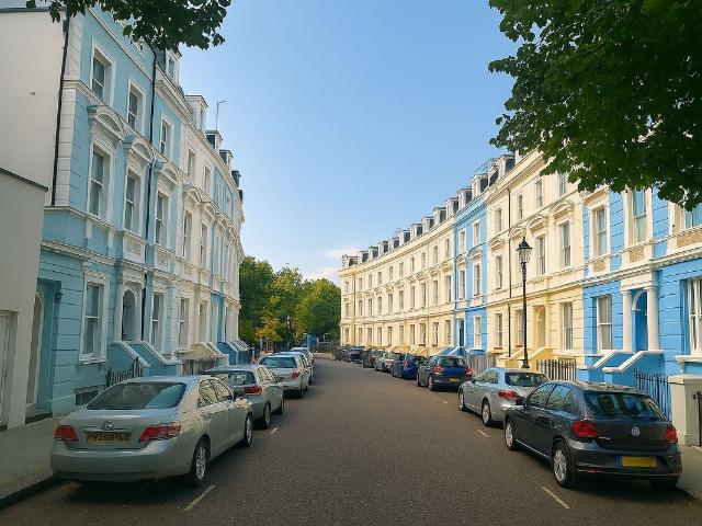 Apartment for rent in North Kensington, Greater London