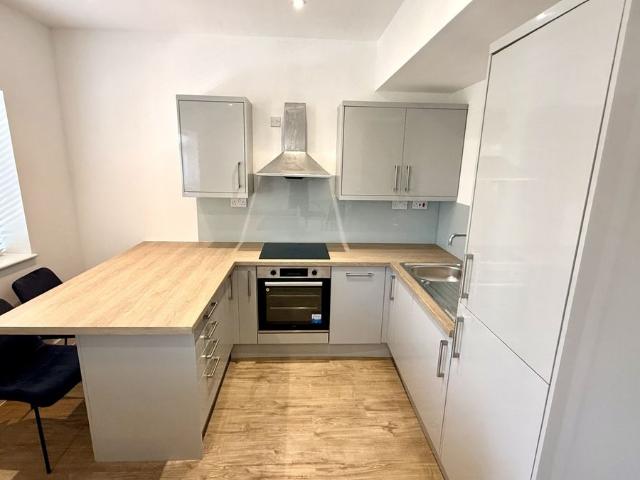 Apartment for rent in North Kensington, Greater London