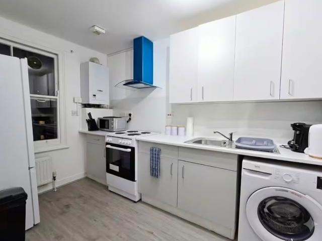 Apartment for rent in North Kensington, Greater London