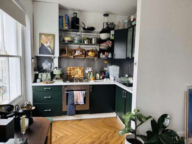 Apartment for rent in North Kensington, Greater London
