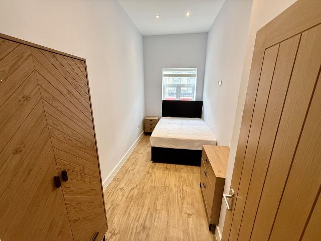 Apartment for rent in North Kensington, Greater London