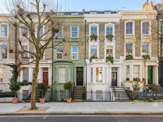 House for rent in North Kensington, Greater London