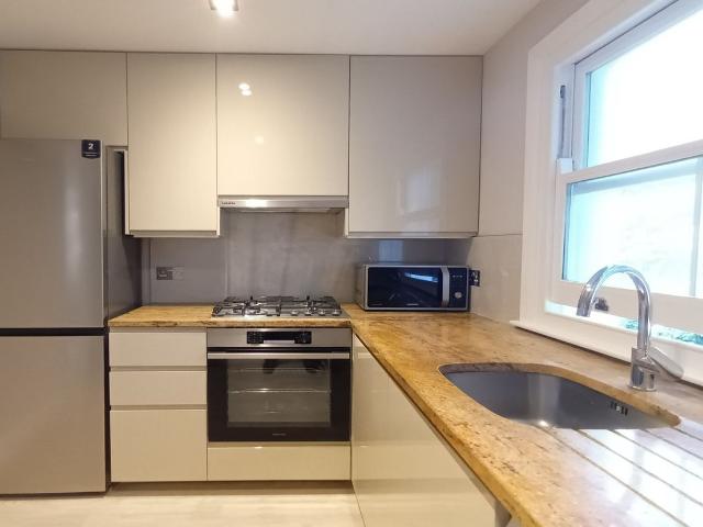 House for rent in North Kensington, Greater London