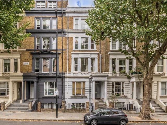 Apartment for rent in North Kensington, Greater London