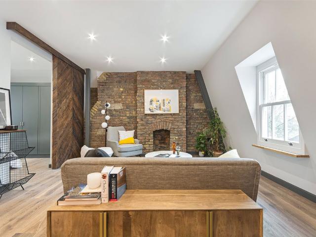 Apartment for rent in North Kensington, Greater London