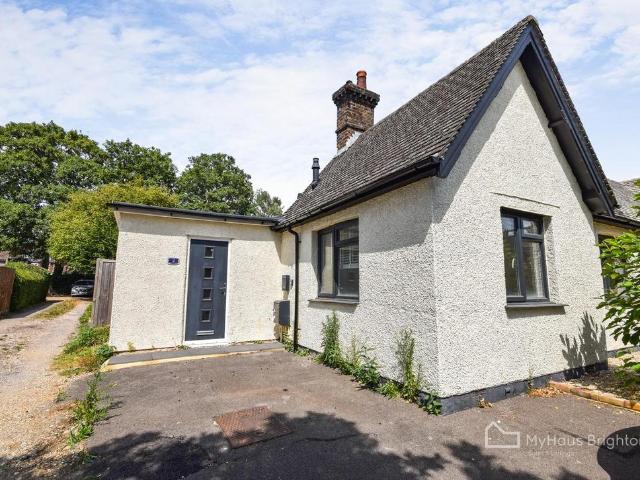 House for rent in Red Hill, Surrey