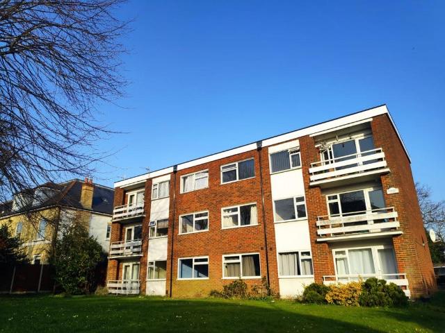 Apartment for rent in Red Hill, Surrey