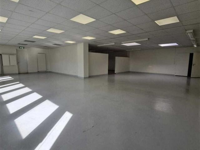 Büro mieten in Lonay, Waadt