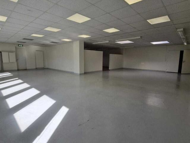 Büro mieten in Lonay, Waadt